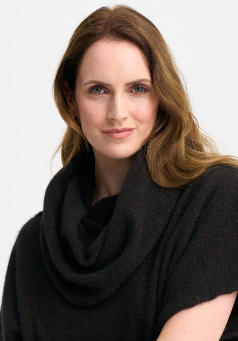 Olivia Cape in Chocolate