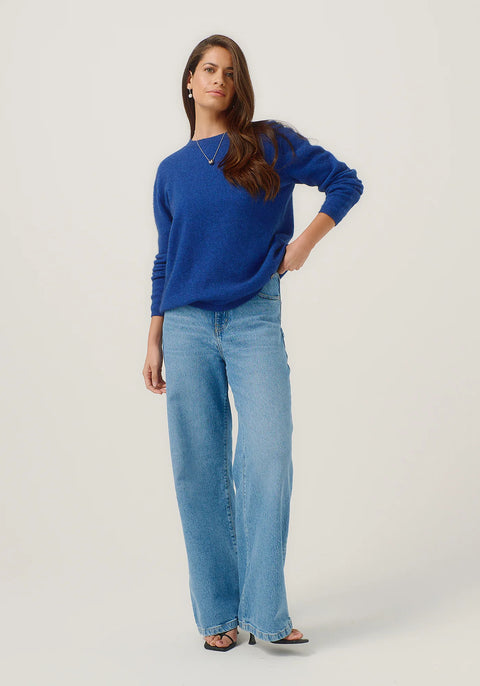 Mia Crew Sweater in Dusty Blue