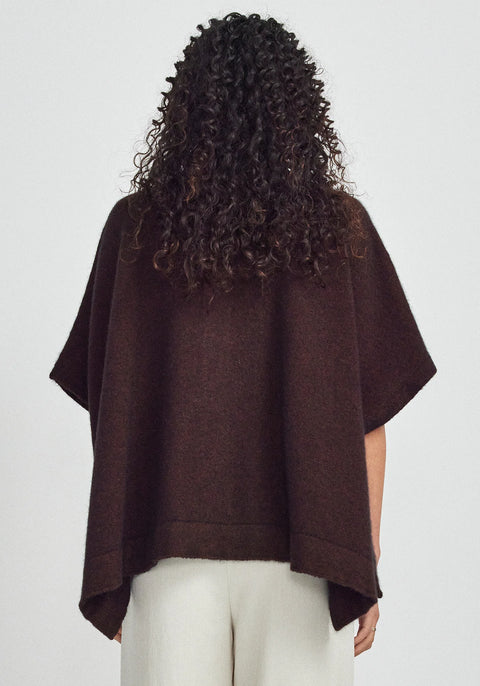 Anne Cape in Cacao