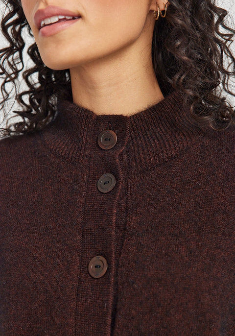 Anne Cape in Cacao