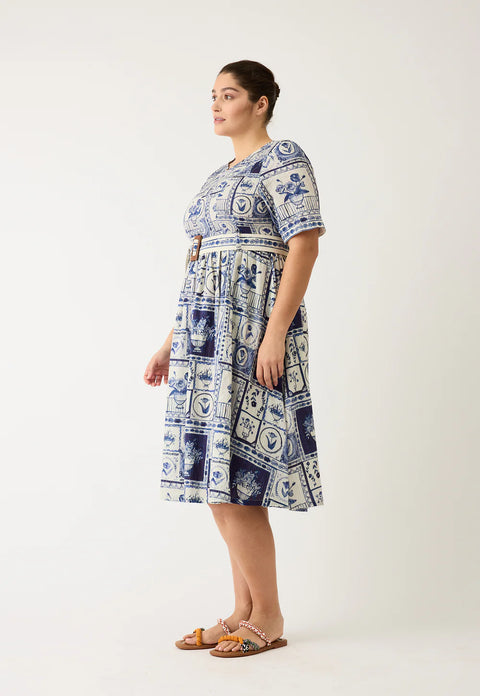 Mona Short Sleeve Dress in Lyon Tile