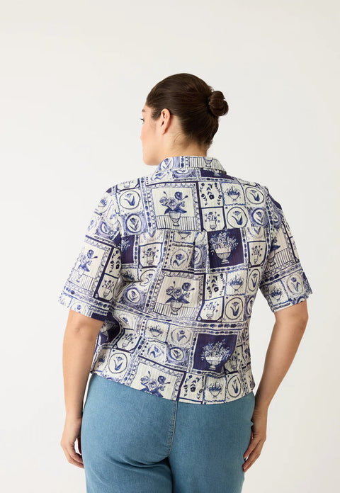 Summer Shirt in Lyon Tile
