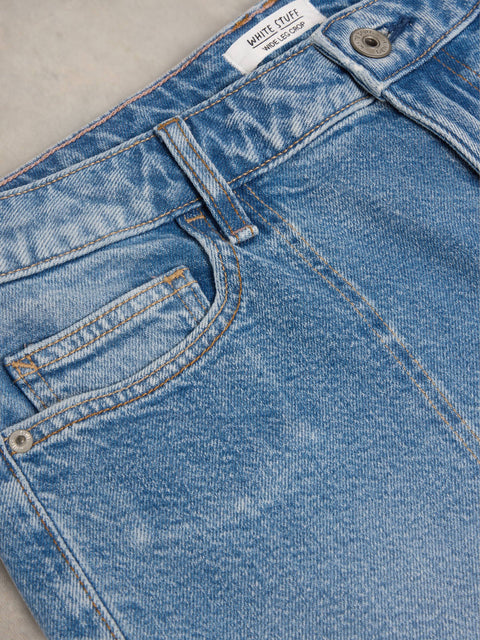 Tia Wide Leg Crop in Mid Denim