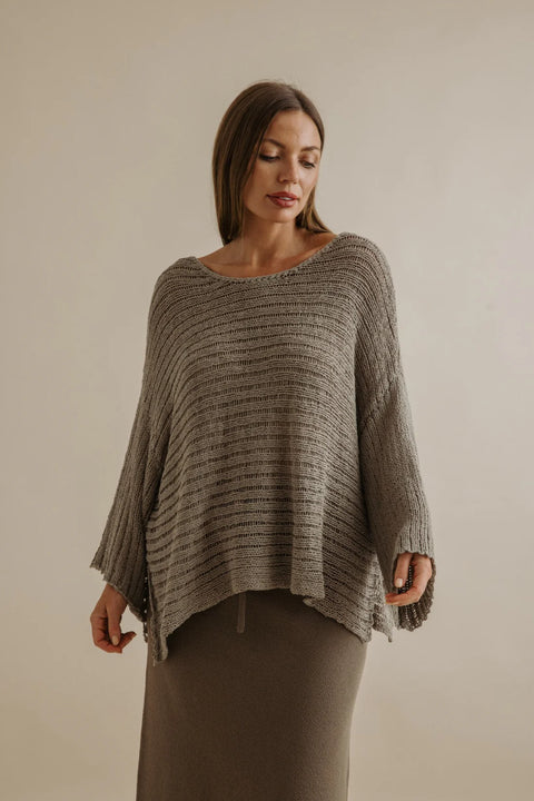 Coast to Coast Pullover in Khaki