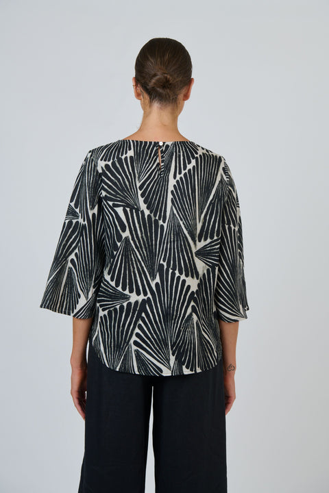 Linen 3/4 Sleeve Top in Folies