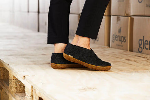The Honey Rubber Shoe in Charcoal