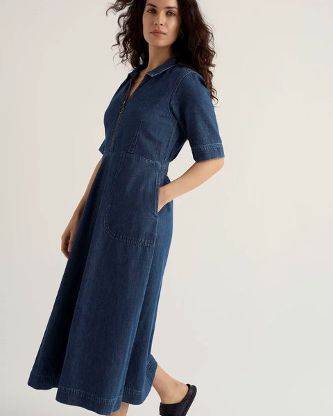 Gwenter Dress in Mid Wash