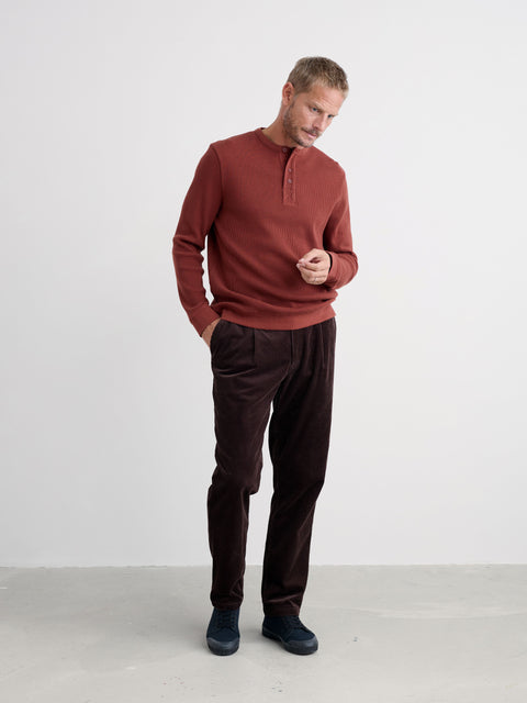 Men's Brigantine Long Sleeve Top in Conker