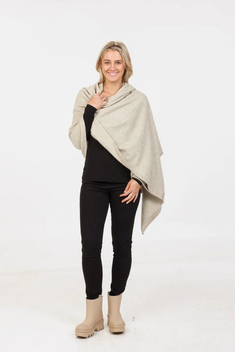 Travel Wrap in Natural