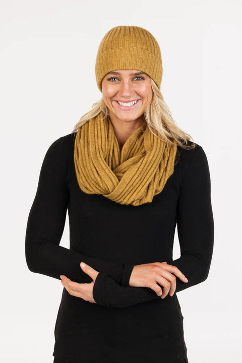 Ribbed Loop Scarf