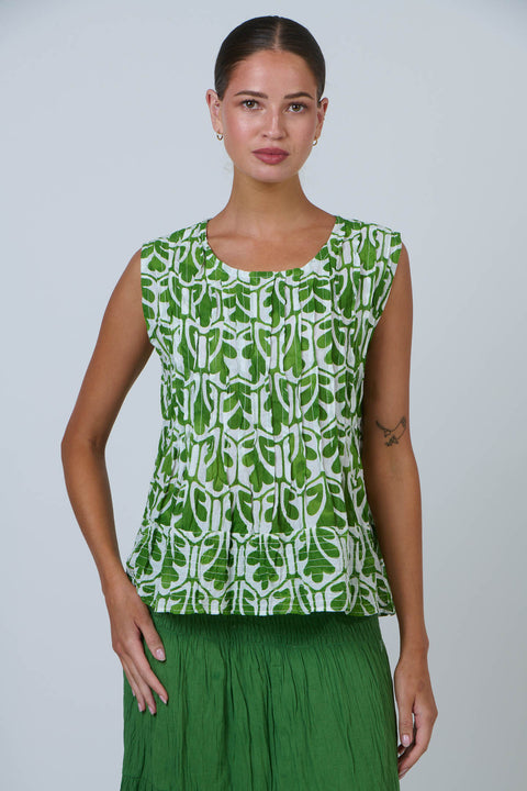 Round Neck Sleeveless Top in Oak Meadow