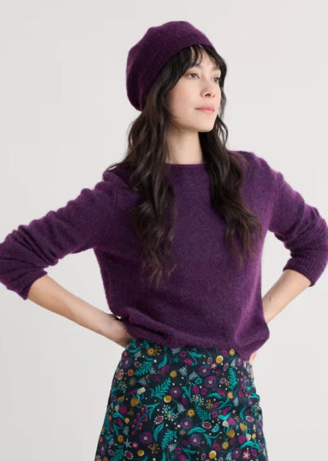 Needle Tip Beret in Grape