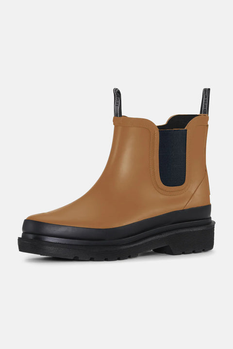 Short Natural Rubber Boot in Gold Brown