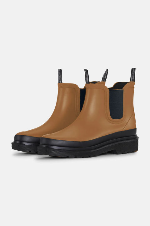 Short Natural Rubber Boot in Gold Brown