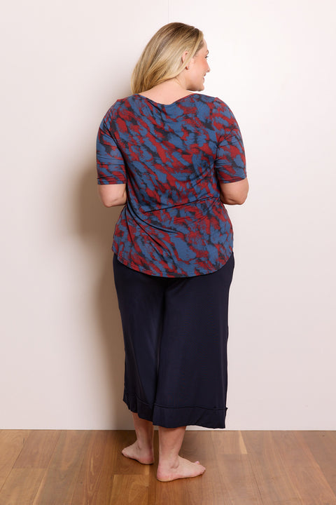 Elbow Swing Tee in Earth Print