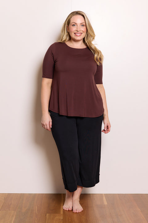 Elbow Swing Tee in Merlot