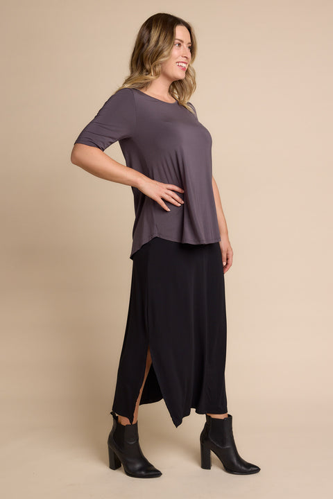 Elbow Swing Tee in Grape