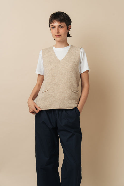 Corry V-Neck Vest in Linen