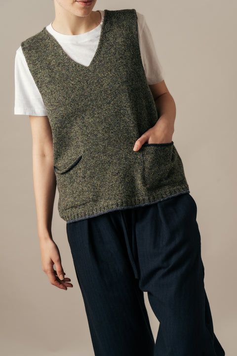 Tweed Vest in Pine