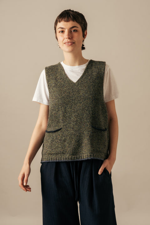 Tweed Vest in Pine