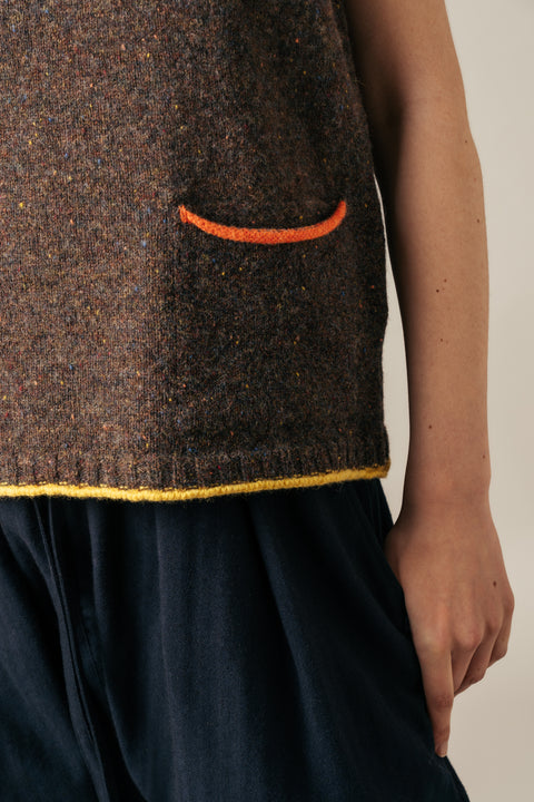 Tweed Vest in Bark