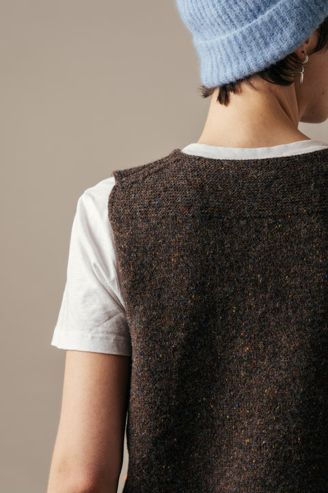 Tweed Vest in Bark