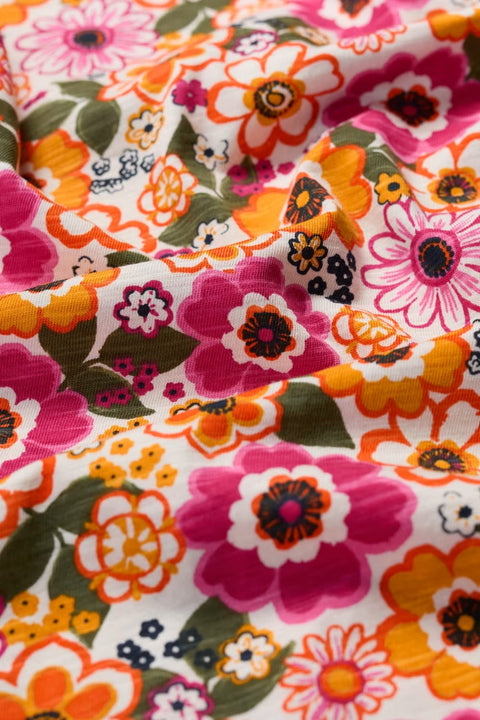 Bryher View T-Shirt in Retro Daisies Chalk