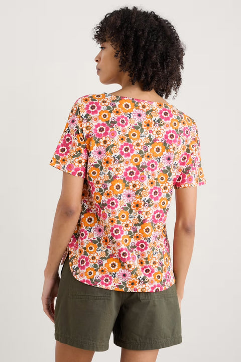 Bryher View T-Shirt in Retro Daisies Chalk