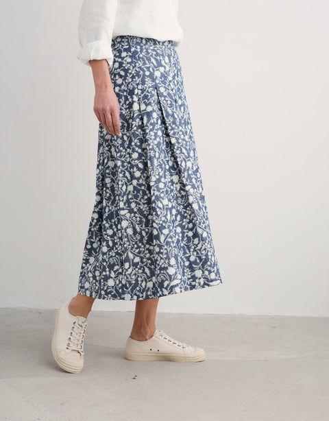Jamboree Skirt in Shadow Blossom Indigo