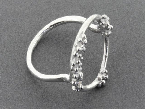 Beaded Circle Ring in Sterling Silver Size 7