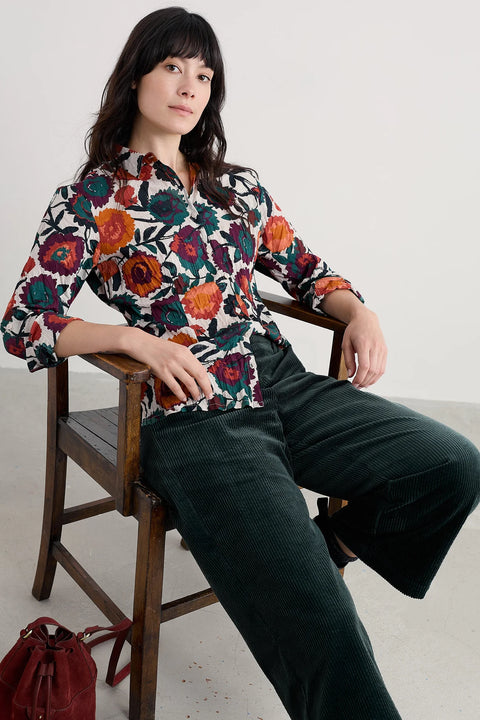 Larissa Shirt in Figurative Floral Aran