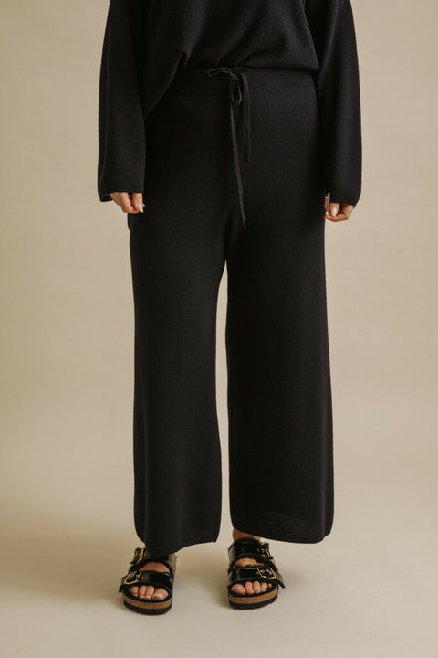 Winter Retreat Merino Cotton Pant in Noir