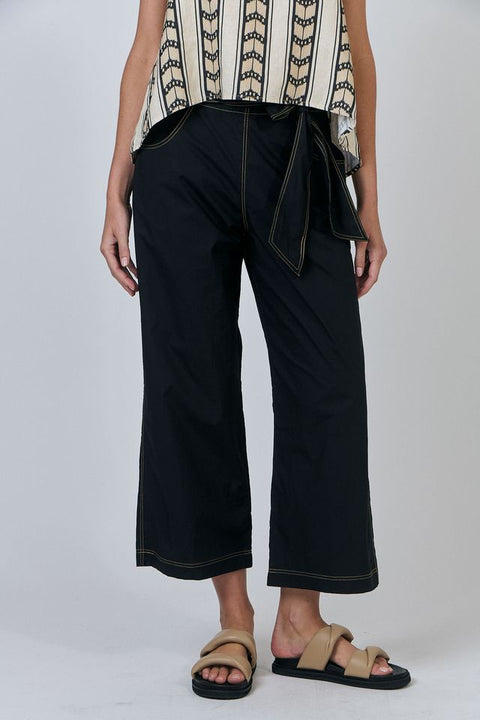 Pant in Stitch Detail Black