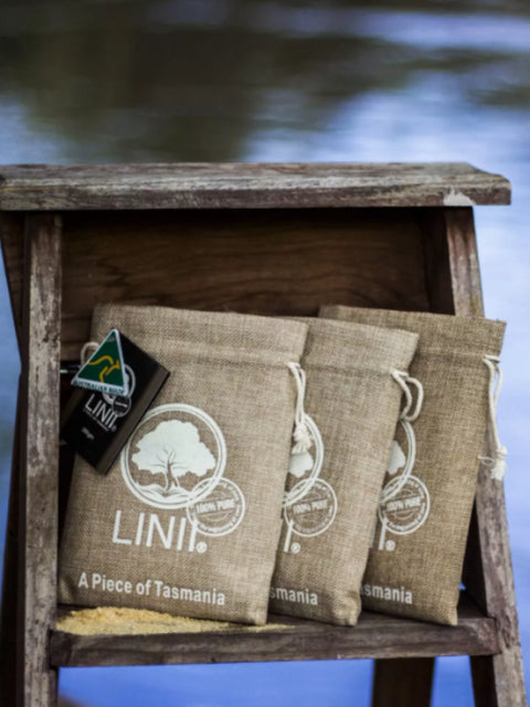 Linii Huon Pine Wardrobe Pouch 70gm